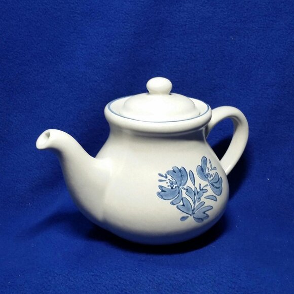 Pfaltzgraff Yorktowne Teapot 5 Cup Stoneware Country Kitchen USA Backstamp - Picture 4 of 11